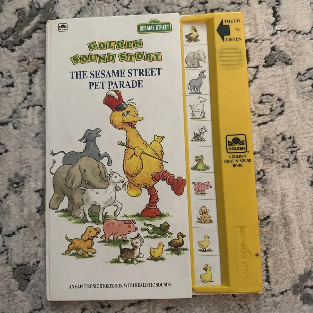 Sesame Street Pet Parade Golden Sound Story Book  All Sounds Work